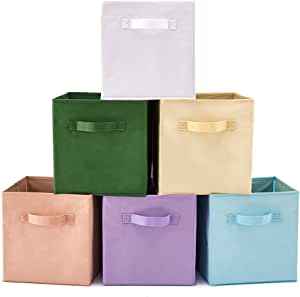 libreria-tipo-montessori-legno-bianca-contenitori-multicolor