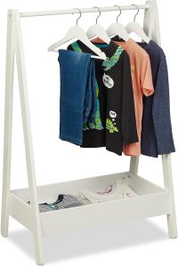 appendiabiti-bambini-legno-bianco-cameretta-stile-montessori